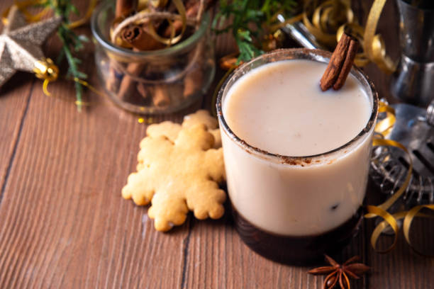 istock Gingerbread white russian Christmas cocktail 2190695529