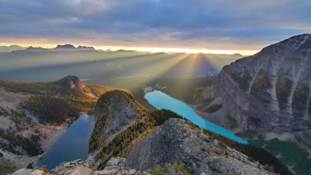 istock Lake louise sunrise 2190709944