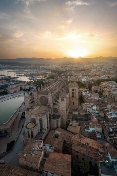 istock Cathedral in Palma de Mallorca 2190717336