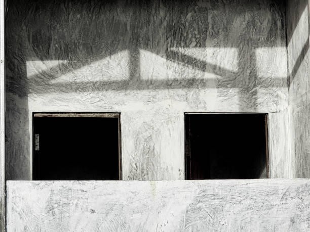 istock Unfinished building that looks artistic 2190827694