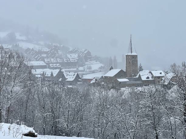 istock Aran valley and Baqueira ski Resort 2190855523