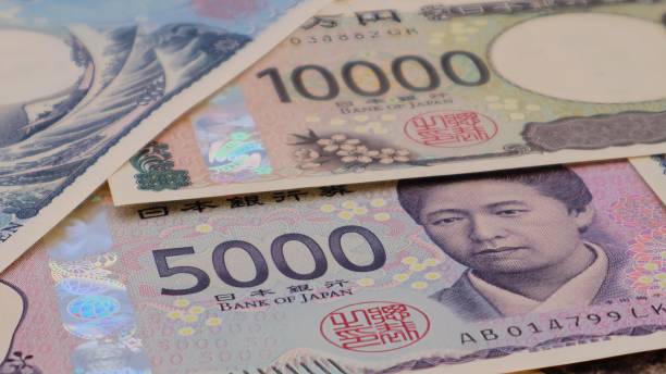 istock Close-up of Japan's new banknotes 2191001984