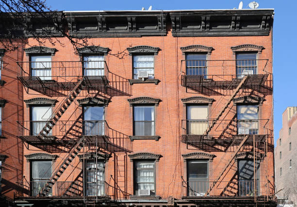 istock New York City, old apartment building 2191009485