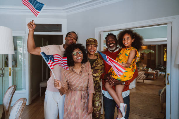 istock Us Veteran woman homecoming 2191030409