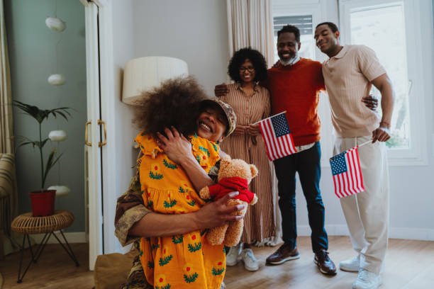 istock Us Veteran woman homecoming 2191030434