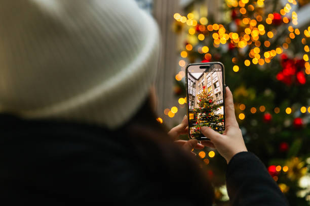 istock Capturing the Christmas Spirit with a Smartphone in Berlin 2191031411