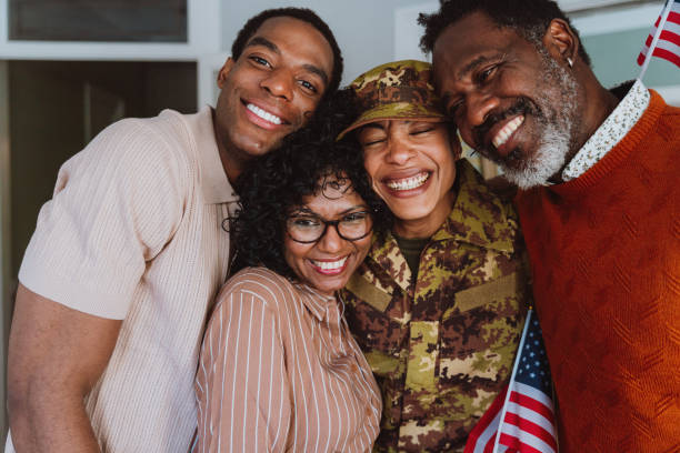 istock Us Veteran woman homecoming 2191031910