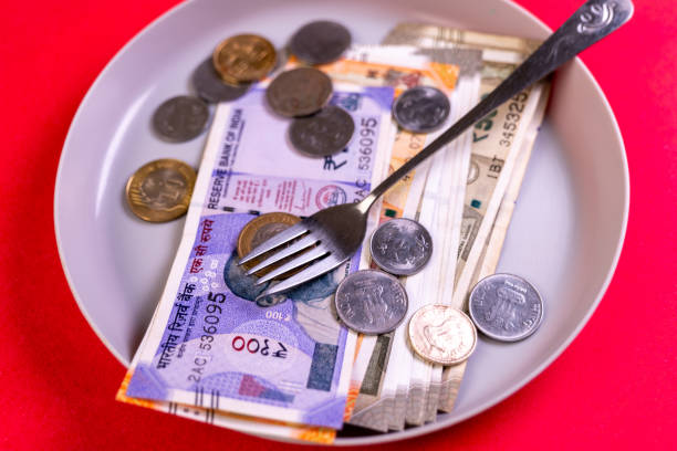istock Food or Funds 2191039004