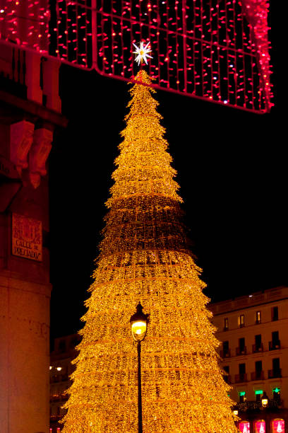 istock Christmas Tree in Puerta del Sol, Madrid 2191092262
