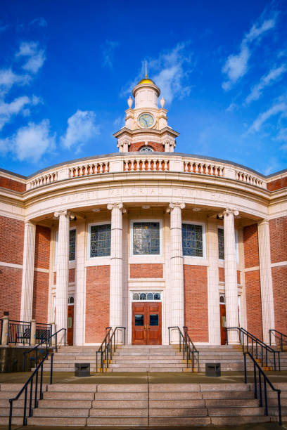 istock Hamden Memorial Town Hall in Connecticut 2191199756