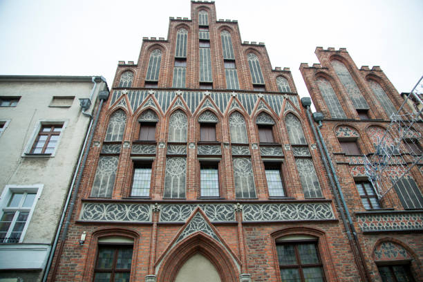istock Torun Old Town Medieval Houses 2191222440