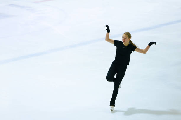 istock Figure skating girl 2191269020