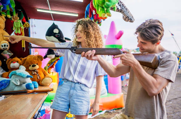 Rifling Fun 130+ Fotos, Bilder und lizenzfreie Bilder zu Funfair Rifle Range - iStock