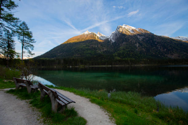 Der Hintersee, eingebettet in den sagenhaften Zauberwald