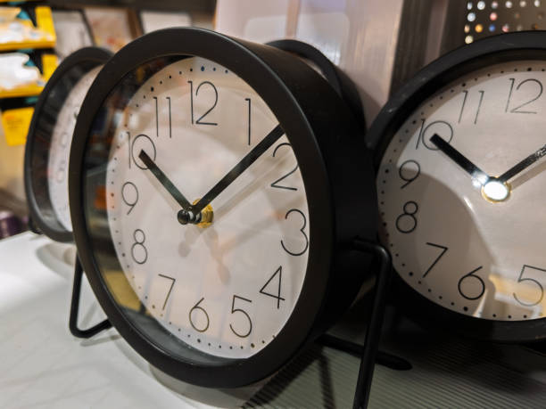 Modern Black Wall Clocks for Home Decor Aesthetic