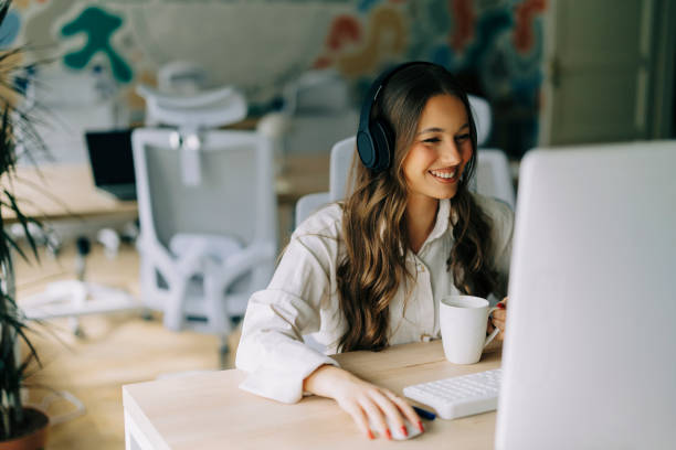 istock Woman working at call center 2191398411