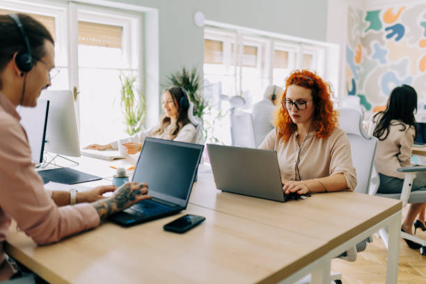 istock Business people working in office 2191398998