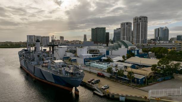 istock Sunsetting over Tampa Aquarium in Florida 2191472321