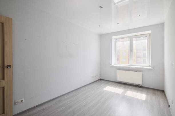 istock A Bright and Minimalist Empty Room Featuring Light Flooring and a Warm, Inviting Ambiance 2191484417