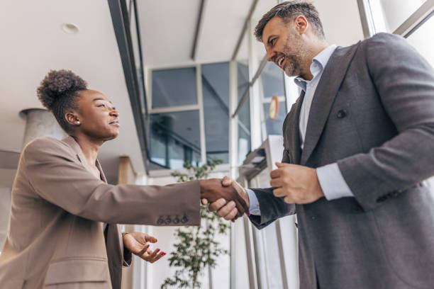 istock Businesspeople making a deal 2191494140