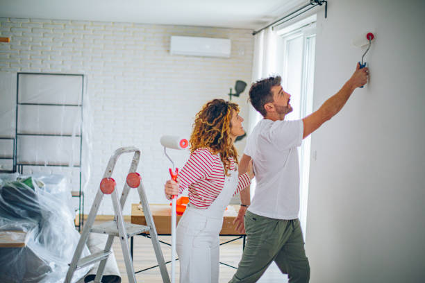 istock Couple remodeling their home 2191504675