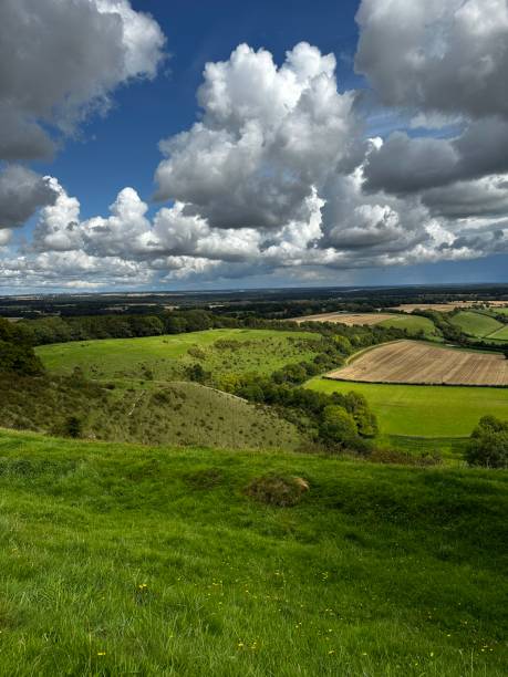 istock English Countryside in Summer 2191561347