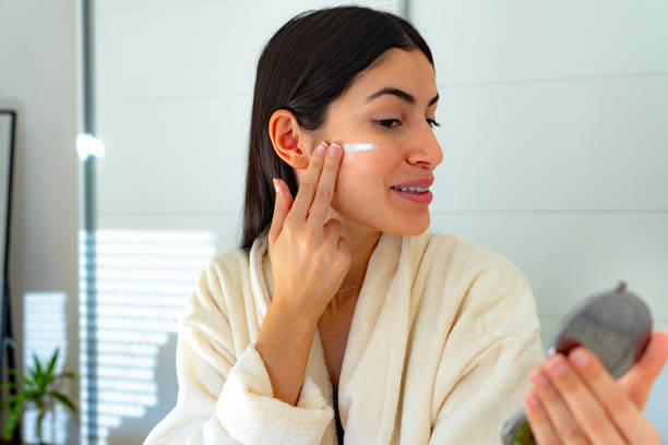 istock Enjoying morning skincare 2191593908