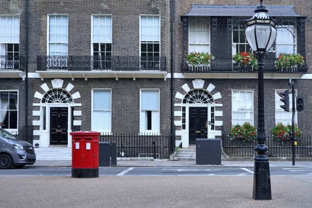istock Vintage architecture in London 2191596680