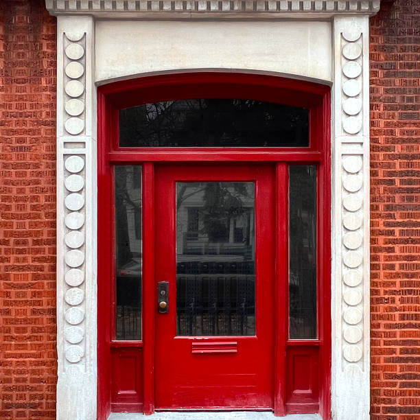 istock Red Doorway Chicago 2191599364