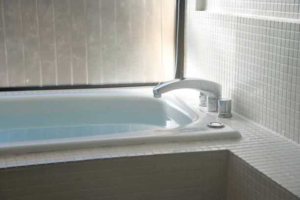 istock Fill the bathtub with water 2191643355