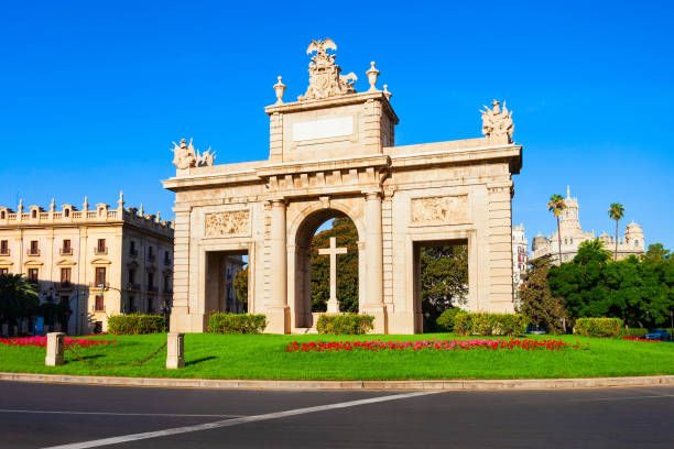 istock Porta de la Mar or Sea Gate, Valencia 2191648039