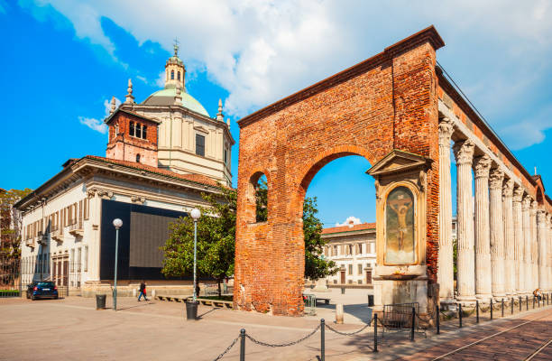 istock Colonne di San Lorenzo, Milan 2191659597