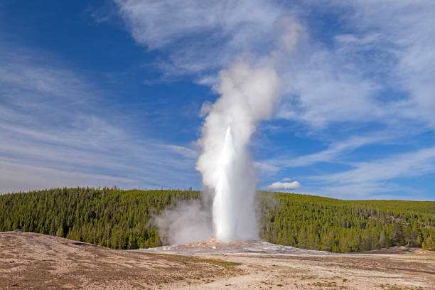 istock Old Faithful in Full Eruption 2191693918