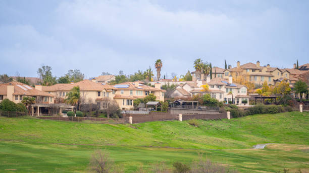 istock Suburban homes on a golf course in California 2191715684