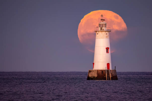 Super Moonrise Great Beds Lighthouse with Negative Space