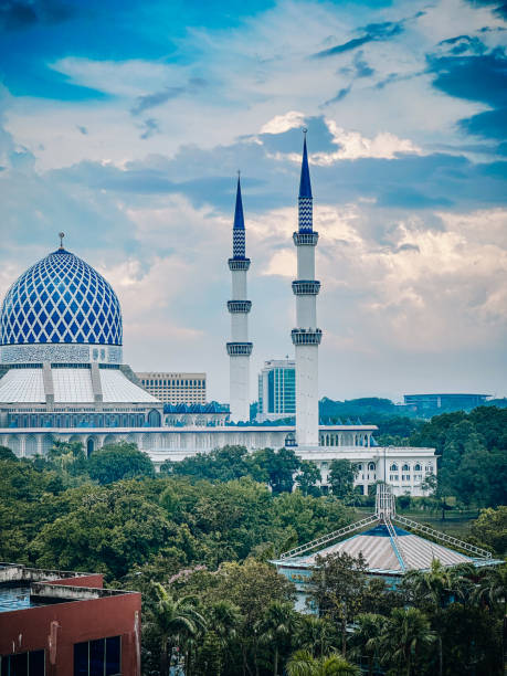 istock Blue Mosque in Shah Alam, Malaysia 2191904242