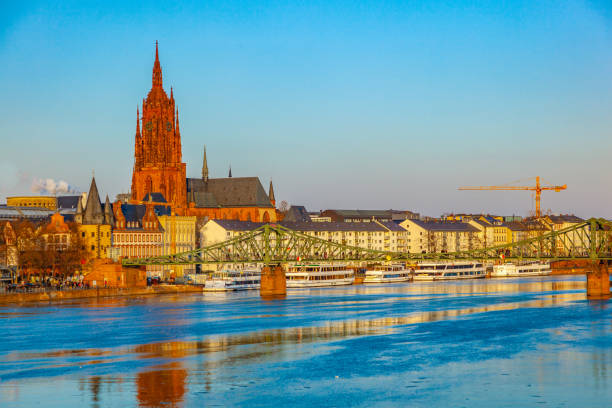 istock cityview of Frankfurt with river main 2191926338