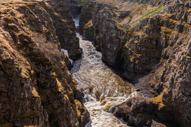 Kolugljúfur Canyon e Kolufoss nature sceneries, Iceland