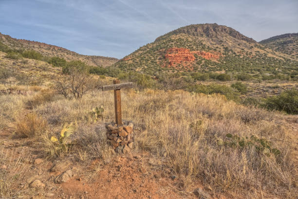 istock White Mesa Trailhead with Casner Butte 2191987834
