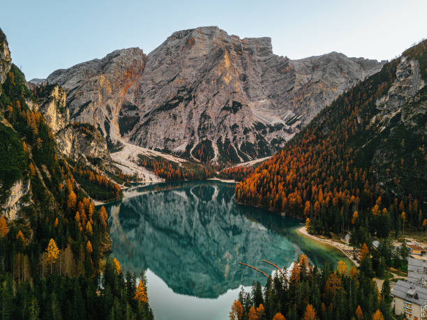 istock Lago Di braies in Autumn 2192058974