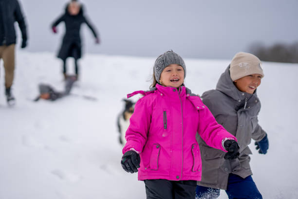 istock Winter Family Fun 2192069409