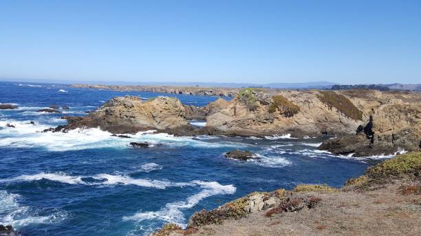 istock Pacific Ocean Fort Bragg Mendocino Cliffs Waves Blue Sky 2192093673