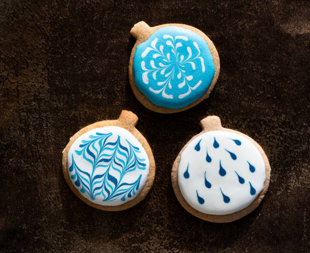istock Traditionally decorated handamde Christmas gingerbread cookies, gift 2192149875