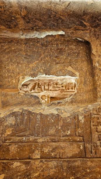 istock Ancient Egyptian Hieroglyph & Art 07 2192280225