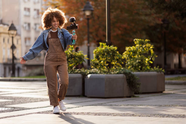 istock Filming city tours 2192391502
