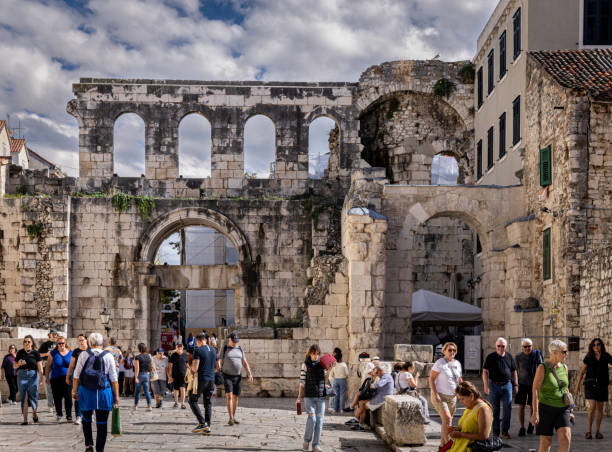 The Silver Gate (Srebrna vrata) is one of the four main entrances to Diocletian's Palace in Split, Croatia. This historical gate, built in the early 4th century AD, is a stunning example of Roman architecture. It is adorned with intricate reliefs and carvings that reflect the city’s rich Roman heritage.