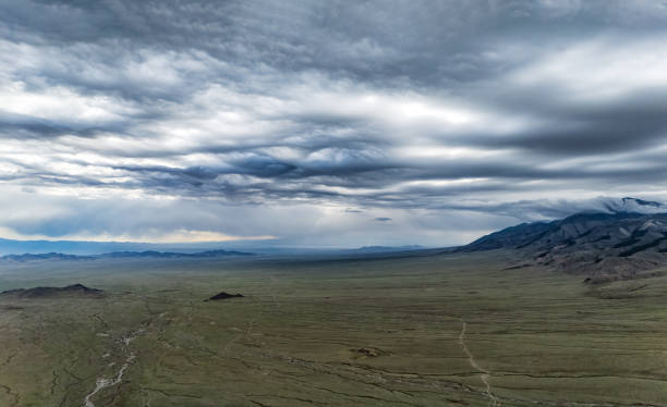 Extreme weather with frequent changes on the grassland