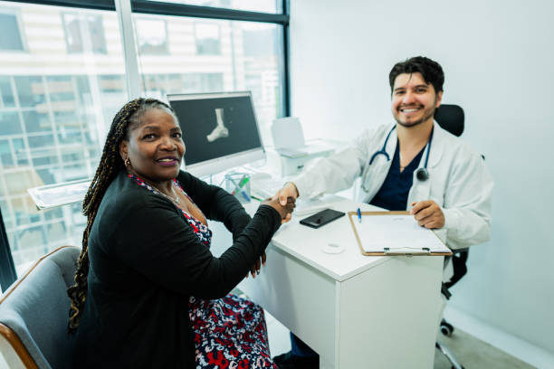 istock Doctor and patient greeting on a doctor's office 2192487201