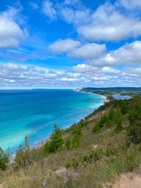 istock Lake Michigan - Empire Bluff Trail 2192531465