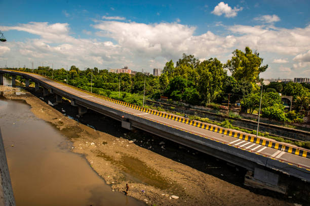 istock Beautiful Urban Road View 2192594760